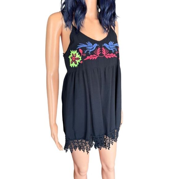 Tasi Malibu Erin Boho Embroidered Black Romper Size Small Festival Vacation - Picture 3 of 7